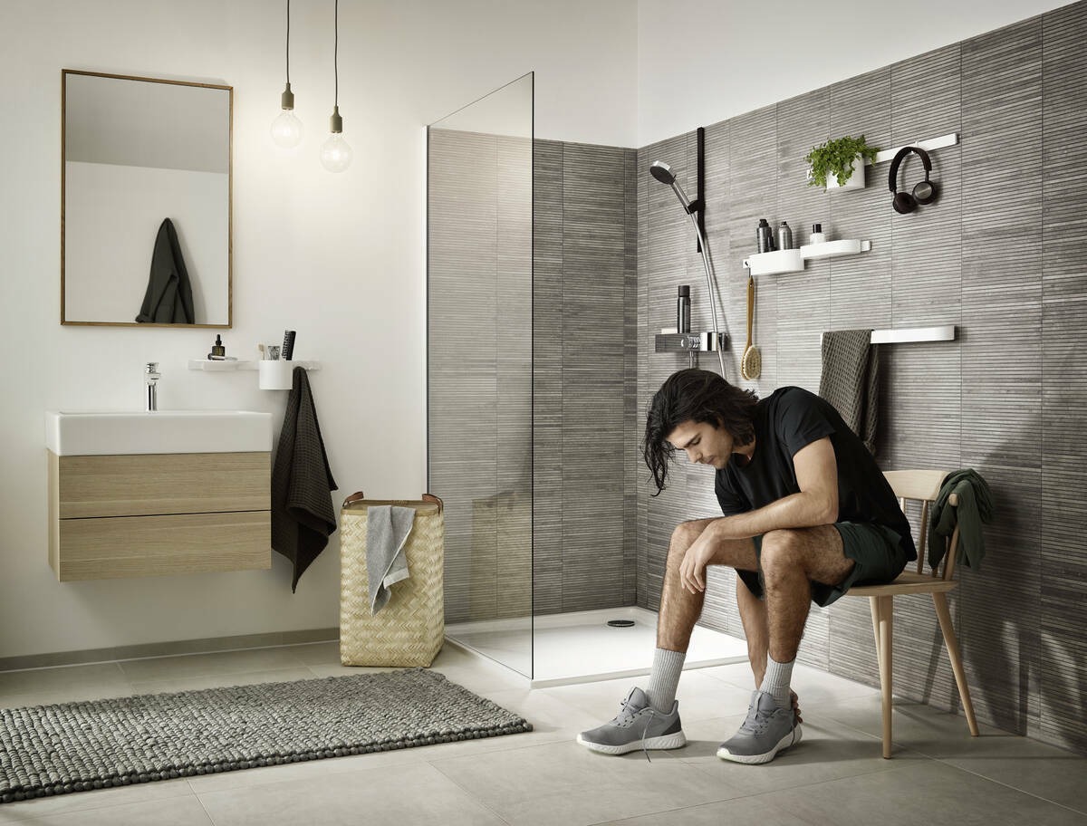Hansgrohe WallStoris Поручень белый