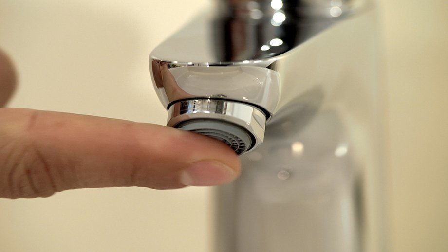 Hansgrohe Focus Смеситель для раковины 70 однорычажный со сливным гарнитуром